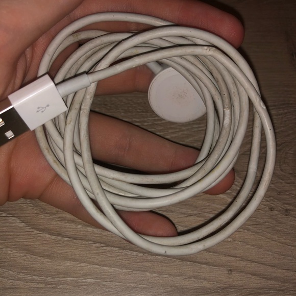 Series 1 - Apple Watch - 38 MM - Band - Charger - Picture 3 of 7